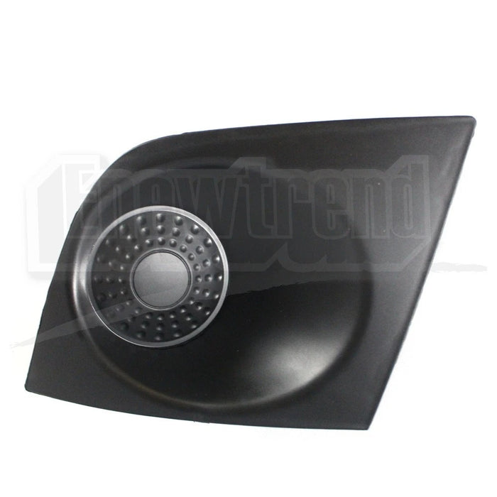 NI1038111 62257EM30A Front,Left Driver Side FOG LAMP COVER For Nissan Versa